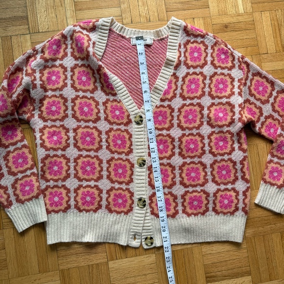 Cream Floral Oversized Sweater - Picture 4 of 6